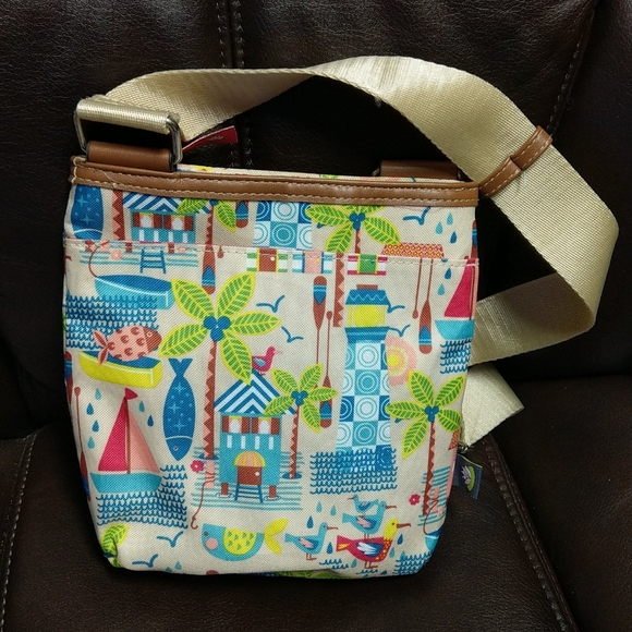 Lily Bloom beach cross body with snap on wallet - Picture 2 of 4